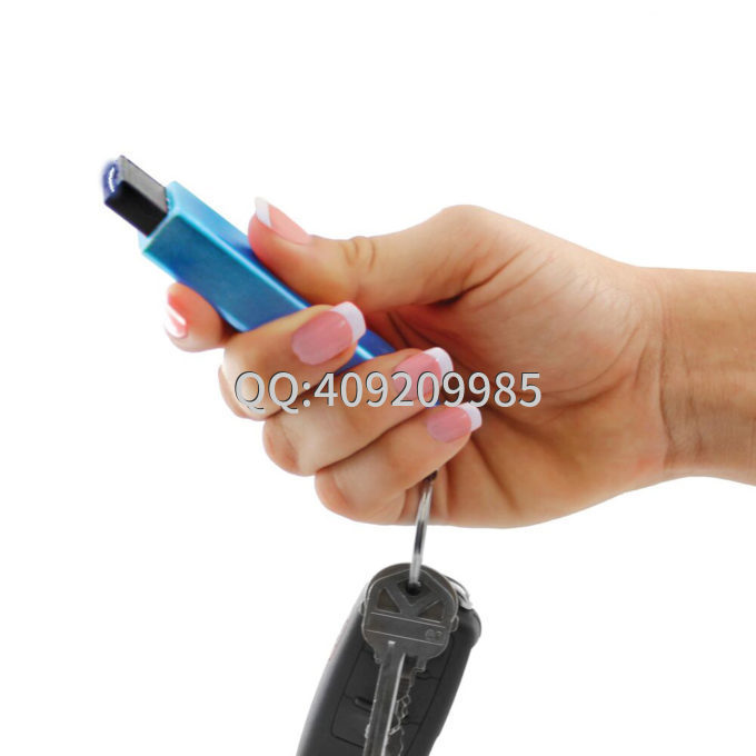 女性如何正確使用電擊棒？