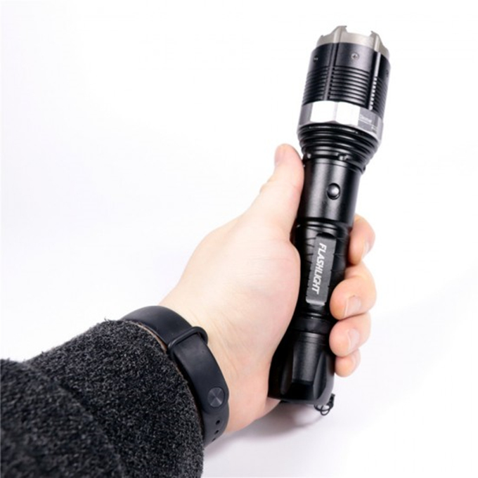 黑鷹8810型超強(qiáng)光電擊棍